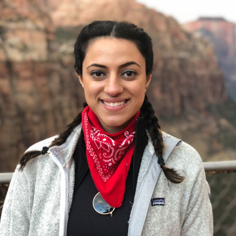 Meet your Posher, Leora